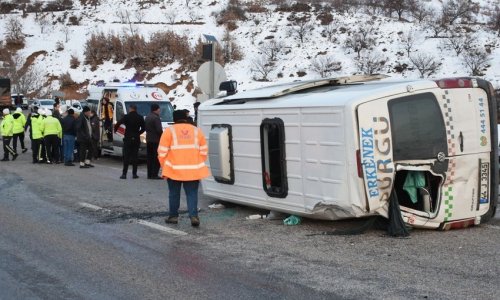 Türkiyədə sərnişin avtobusu aşıb, xəsarət alanlar var