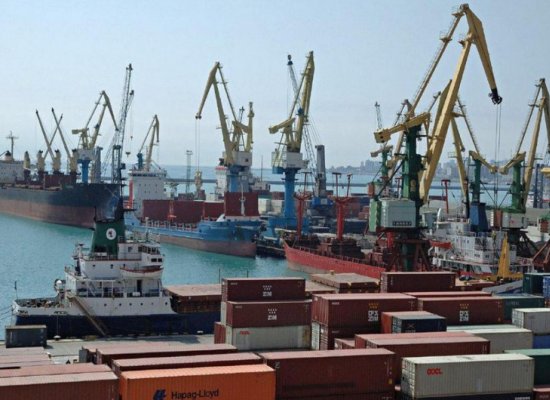 Azərbaycanda dəniz nəqliyyatı ilə yük daşımaları 13 %-ə yaxın artıb