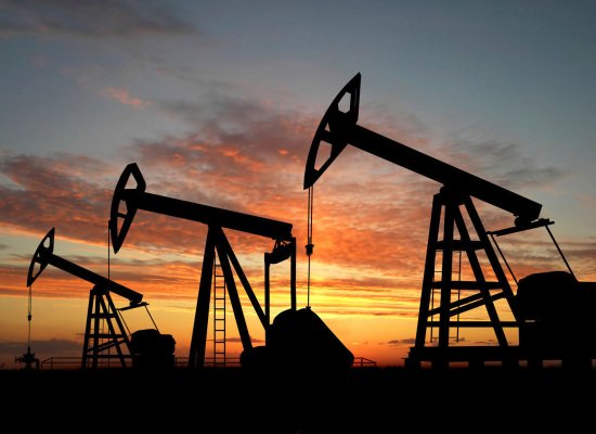 Из-за конфликта Израиля и Ирана нефть может взлететь до $300