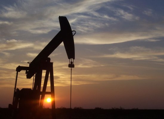 Цена нефти Azeri Light приблизилась к $74