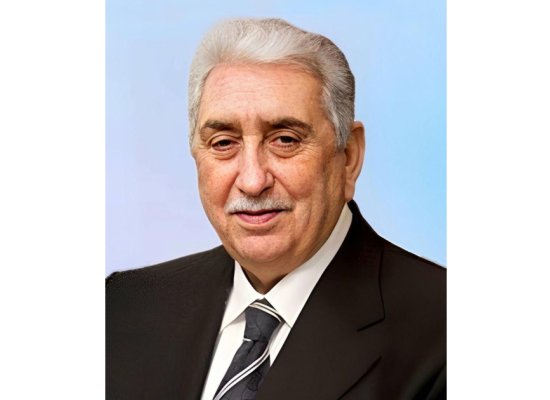 
Prezident İlham Əliyev və Birinci xanım Mehriban Əliyeva Arif Babayevin vəfatı ilə bağlı nekroloq imzalayıblar