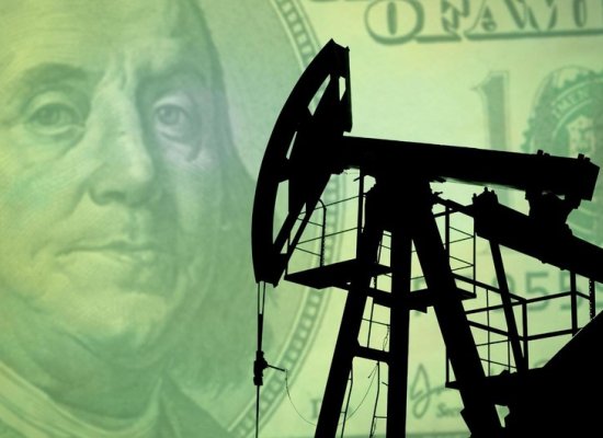 
Цена на нефть Brent снизилась на 1% на фоне торговых ожиданий