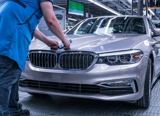 Прибыль BMW за полгода упала на 29%