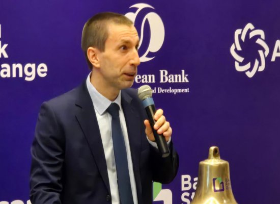 EBRD issues first manat bonds in Azerbaijan to boost local capital markets