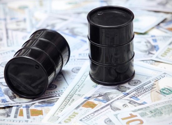 Азербайджанская нефть подешевела почти на $1