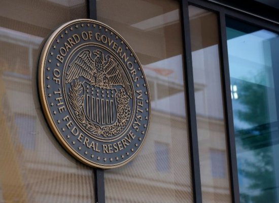 ФРС в третий раз подряд снижает ставку