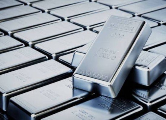 Gümüşün qiyməti tarixi maksimumu yeniləyib