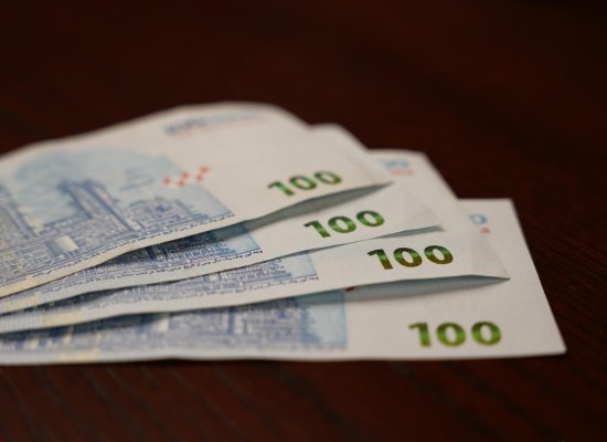 
Iran releases currency exchange rates for December 18