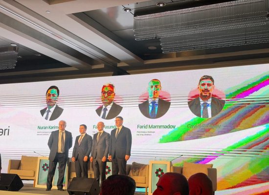 Azerbaijani delegation crosses land border into Armenia for civil society talks