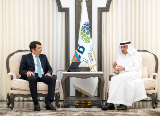 Azərbaycan və İİB Qrupu əməkdaşlığın genişləndirilməsini müzakirə ediblər