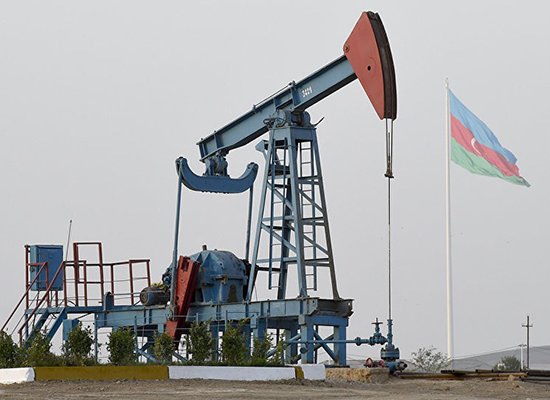 Цена нефти Azeri Light на мировом рынке выросла до $122,9 за баррель