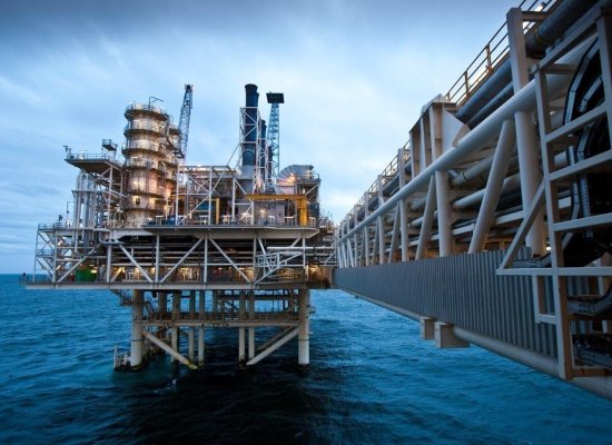 Цена азербайджанской нефти превысила 128 долларов