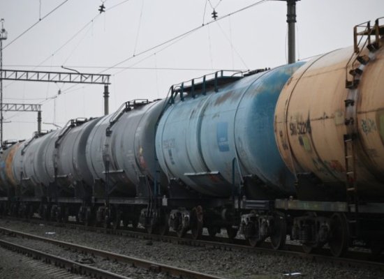 Азербайджан сегодня отправит в Армению около 900 тонн дизтоплива