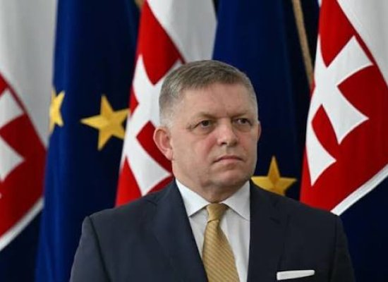 И Эстония закрыла небо для самолета Фицо