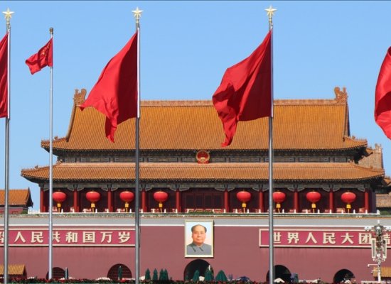 Си призвал сохранить Ормуз открытым