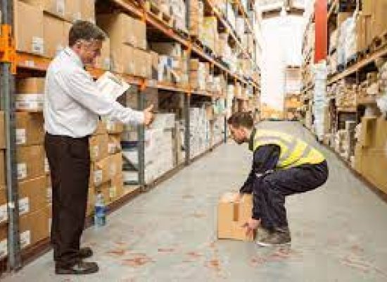 Diplomatların şəxsi baqajına gömrük güzəşti ləğv olunur
