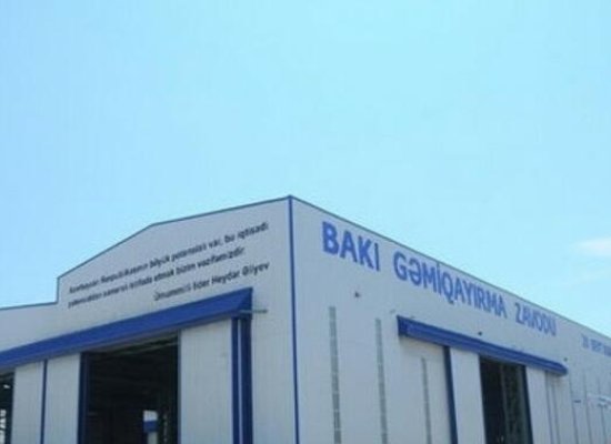 Gəmiqayırma Zavodu Qazaxıstan şirkəti ilə iki quru yük gəmisinin inşası üzrə müqavilə imzalayıb
