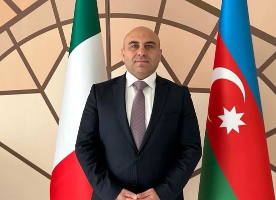Азербайджан отозвал посла в Италии