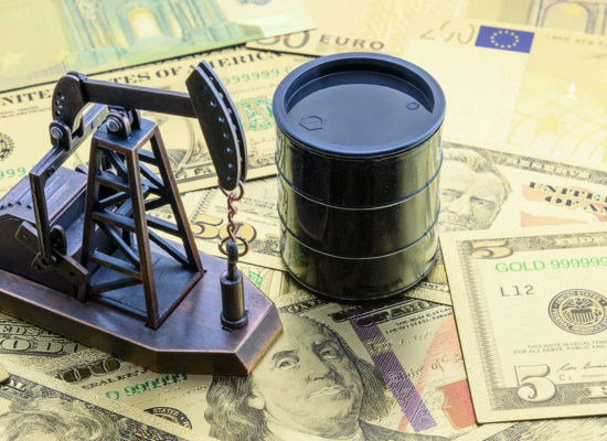 Азербайджанская нефть подешевела до $102,7 за баррель