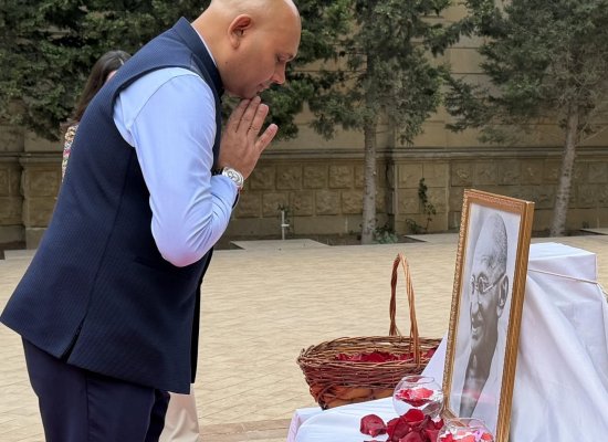 Hindistanın Azərbaycandakı Səfirliyi &ldquo;Gandhi Jayanti&rdquo; və Beynəlxalq Qeyri-Zorakılıq Gününü qeyd edib