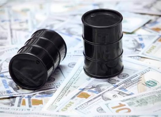 Азербайджанская нефть незначительно подешевела