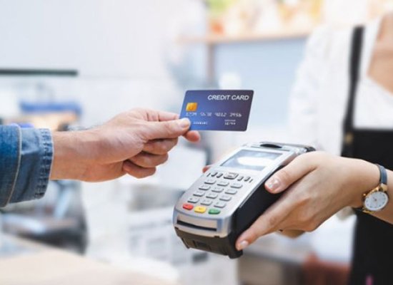 Azərbaycanda nağdsız ödənişlərin payı 70%-ə yaxınlaşıb