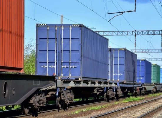 
Azərbaycan ərazisi ilə 12 milyon tondan çox tranzit yük daşınıb