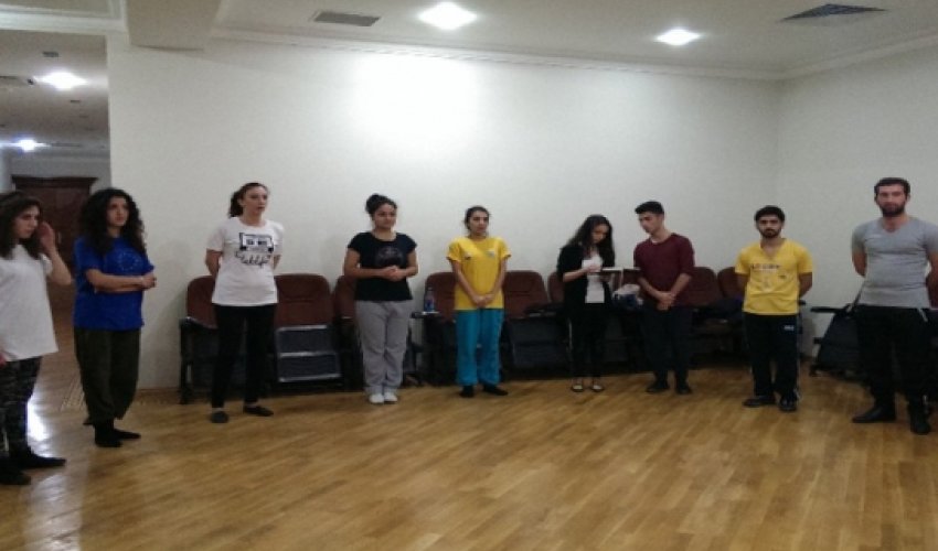Azərbaycanda yeni teatr studiyası açılıb Azərbaycanda yeni teatr studiyası açılıb
