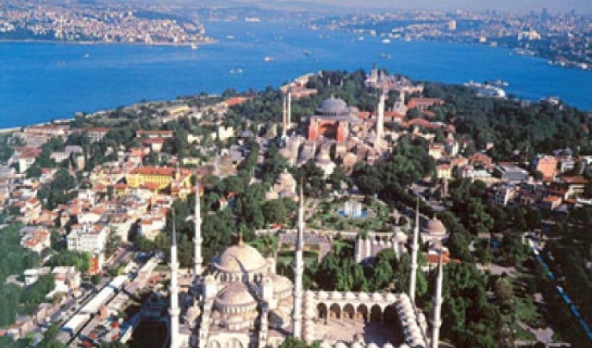İstanbulda yenə ara qarışdı İstanbulda yenə ara qarışdı