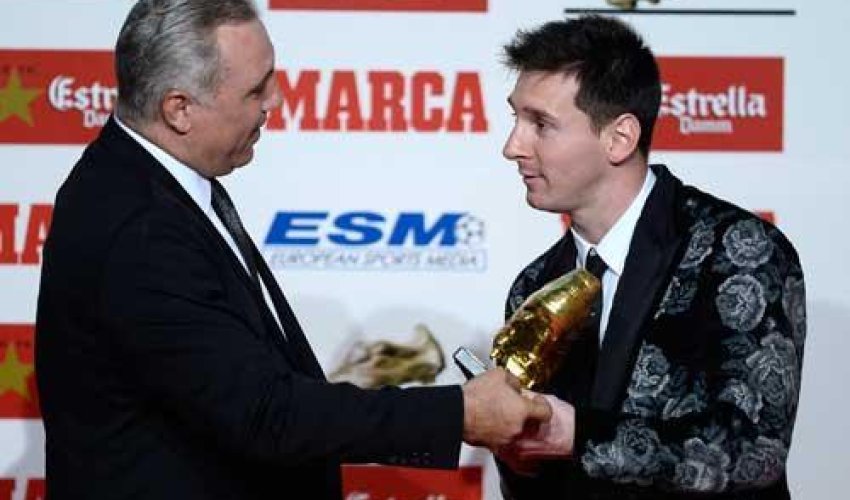 Messi pencəyinə görə tənqid olundu - FOTOLAR Messi pencəyinə görə tənqid olundu - FOTOLAR
