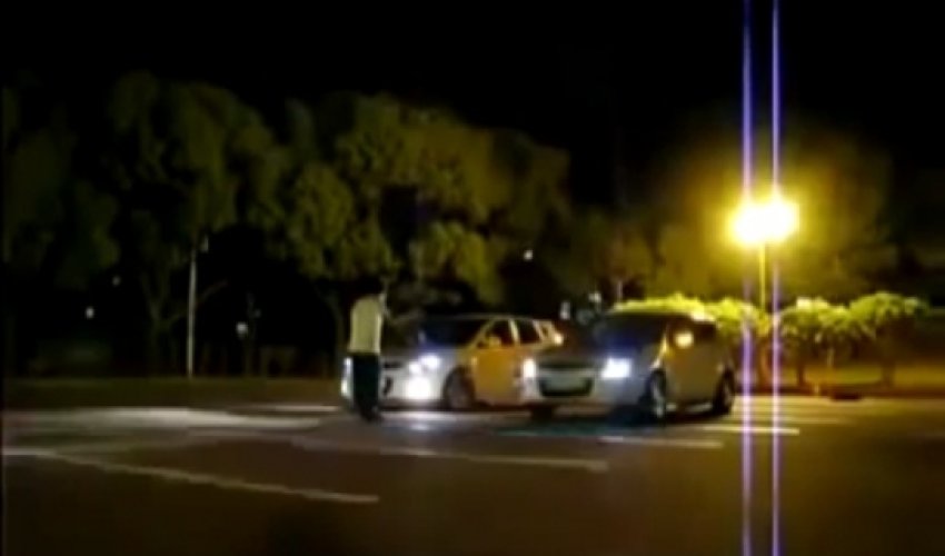 Необычный протест "автошей" против роста цен -ВИДЕО Необычный протест "автошей" против роста цен -ВИДЕО