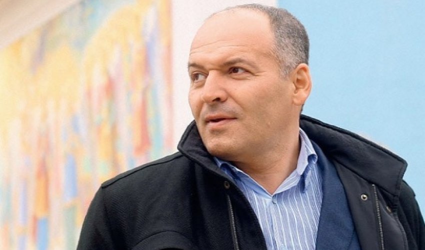 Ukraynalı oliqarxdan kütləvi etiraz aksiyalarına dəstək Ukraynalı oliqarxdan kütləvi etiraz aksiyalarına dəstək