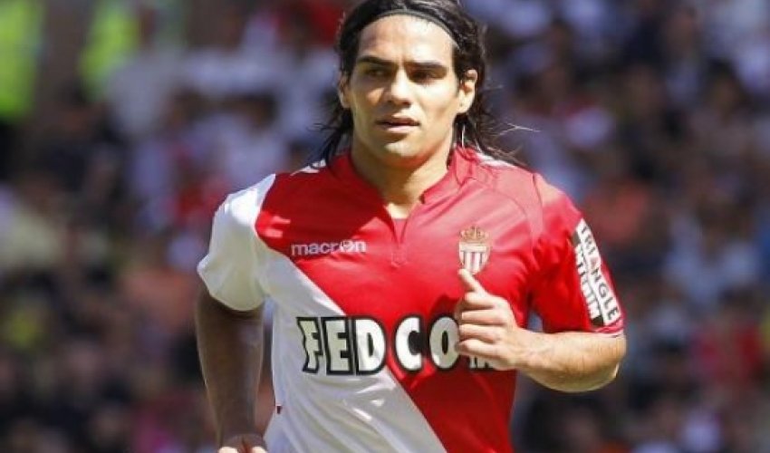 Falkao "Monako"nu "Çelsi"yə dəyişir