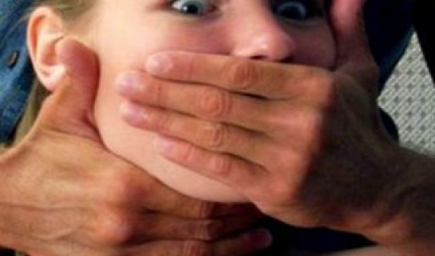 Mужчина изнасиловал 12-летнюю внучку Mужчина изнасиловал 12-летнюю внучку