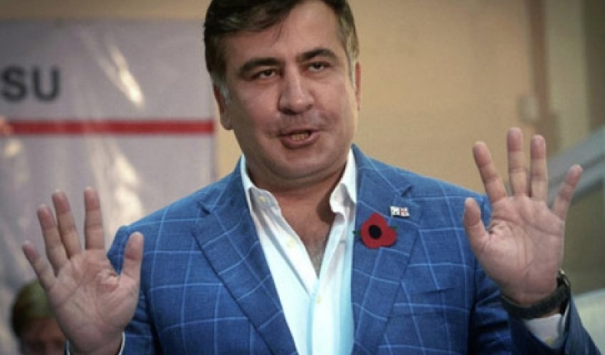 Saakaşvili Kiyevdə qandallandı - VİDEO