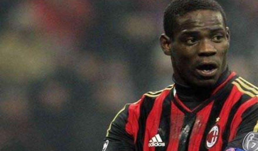 Balotelli "Qalatasaray"a gəlir? Balotelli "Qalatasaray"a gəlir?