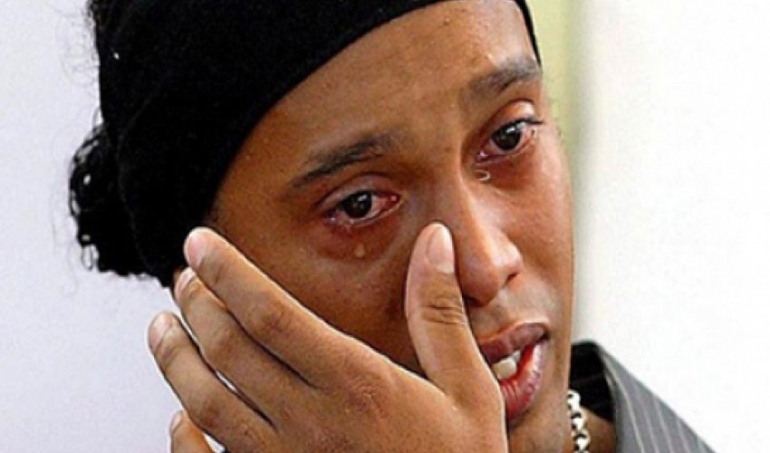 Ronaldinyo danışdı