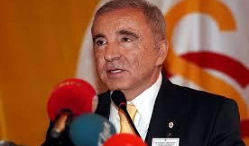 "Qalatasaray" iki yeni futbolçusunun adını rəsmən açıqladı
