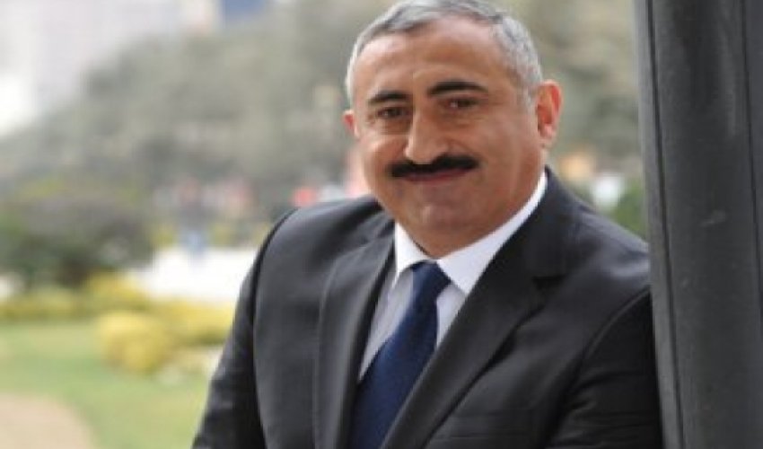“Neftçi”nin baş məşqçisi istefa verdi “Neftçi”nin baş məşqçisi istefa verdi