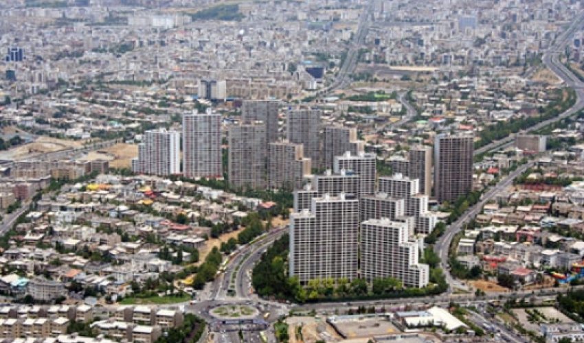 Ev dustağı olan Musəvi ailəsi ilə görüşdü Ev dustağı olan Musəvi ailəsi ilə görüşdü