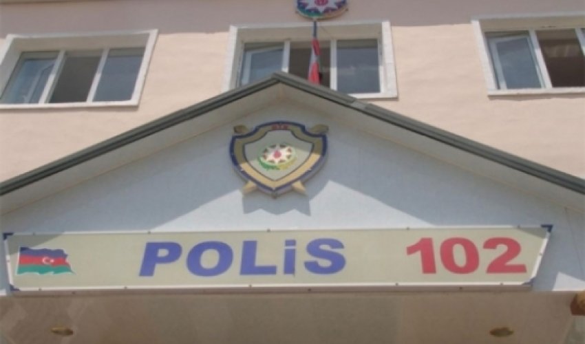 Sərxoş polislər Bakıda xuliqanlıq etdi Sərxoş polislər Bakıda xuliqanlıq etdi