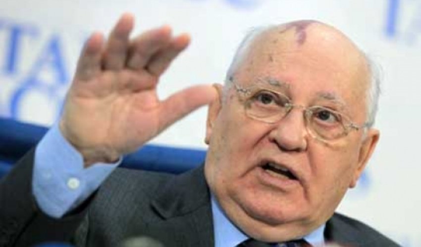 Qorbaçov Putin və Obamaya müraciət etdi