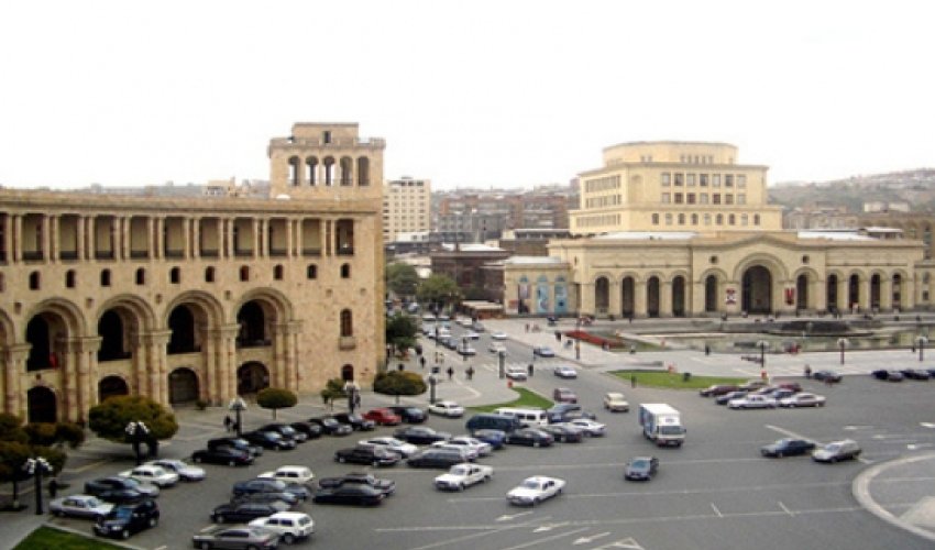 İrəvanın mərkəzində etiraz aksiyası