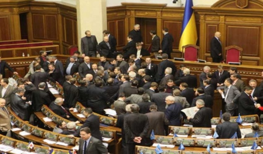 Bu gün Ukraynada yeni baş nazir və Ali Rada sədrinin seçilməsi gözlənilir