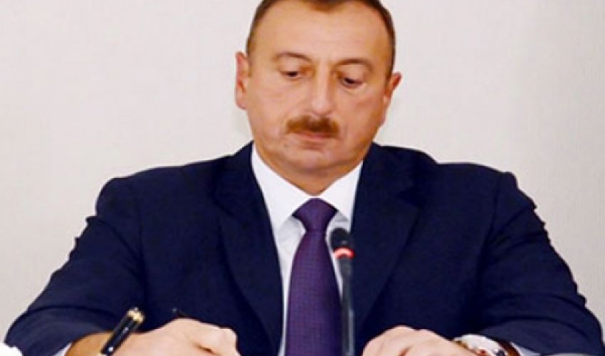 Prezident regionların sosial-iqtisadi inkişafı ilə bağlı fərman imzalayıb Prezident regionların sosial-iqtisadi inkişafı ilə bağlı fərman imzalayıb