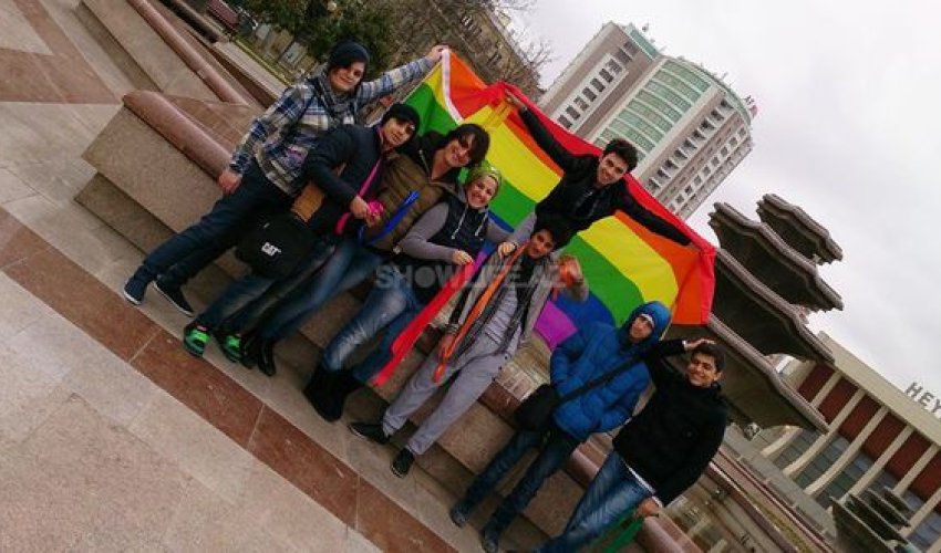 Сексуальные меньшинства провели в Баку акцию –ФОТО Сексуальные меньшинства провели в Баку акцию –ФОТО