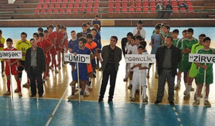 Bu gün Bədən tərbiyəsi və idman günüdür