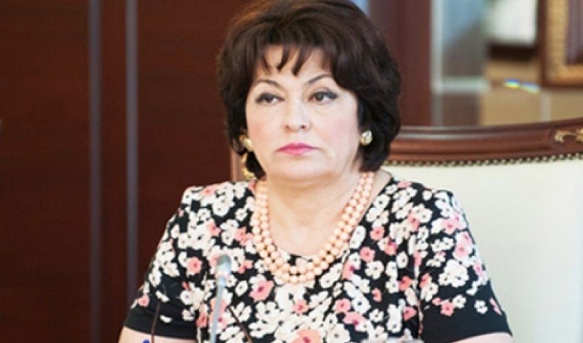 “Oğlumun işdən azad olunmasını indi eşidirəm” - Rəbiyyət Aslanova “Oğlumun işdən azad olunmasını indi eşidirəm” - Rəbiyyət Aslanova