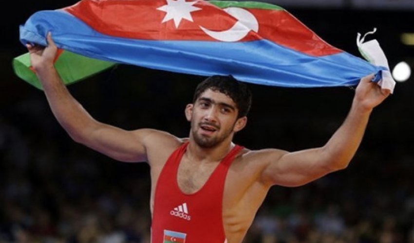 Олимпийский чемпион Азербайджана проиграл первый бой