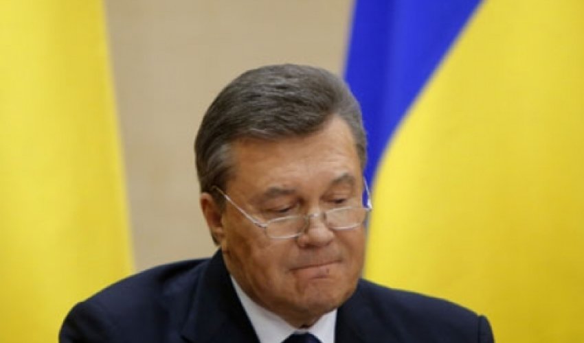 Yanukoviç rus əsgərlərinə təslim olub